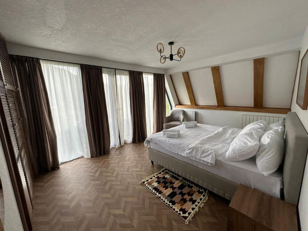 Karse Hotel Ambrolauri Luaran gambar